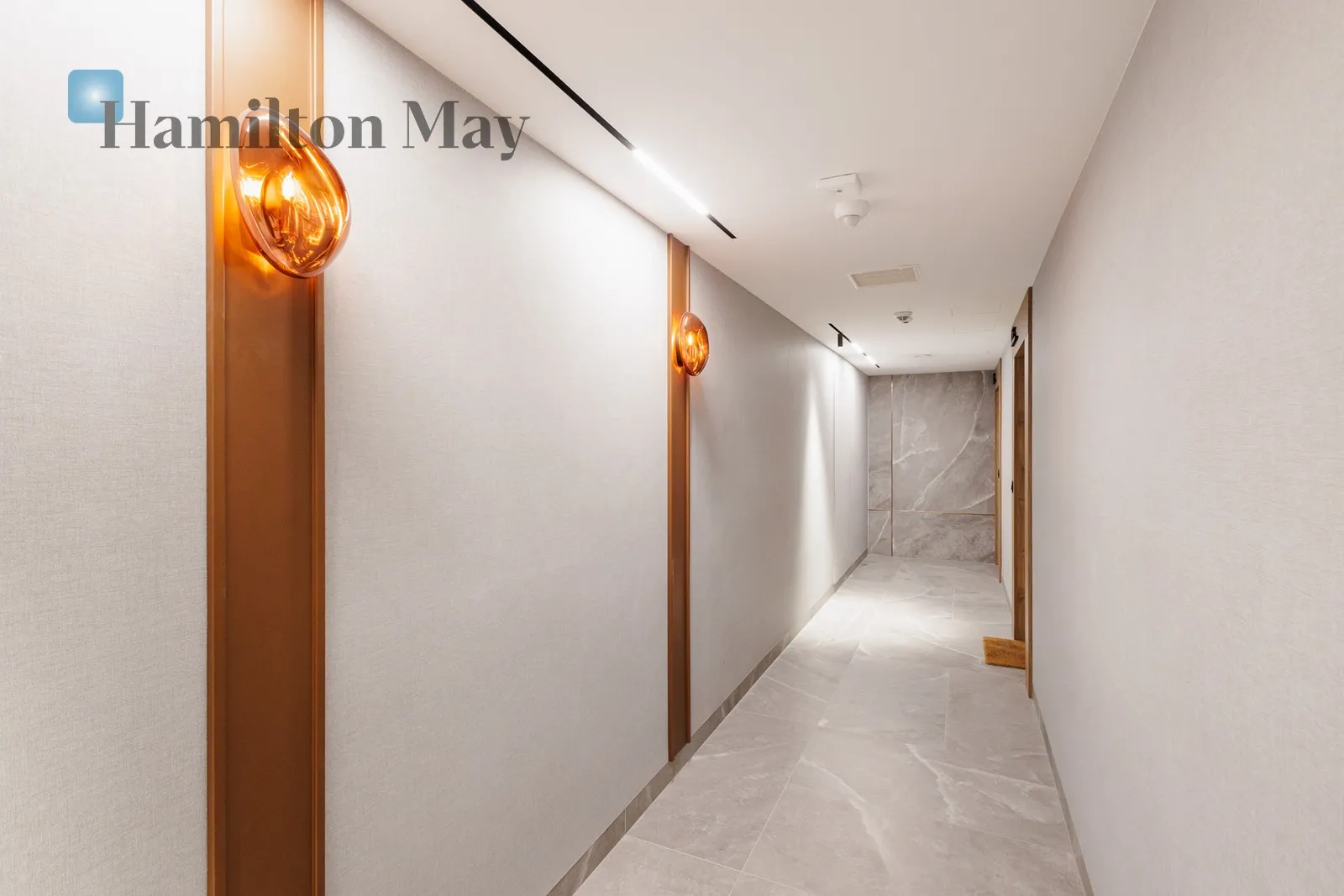 Distance to centre: 0.94 km Price: 4800 PLN Bedrooms: 1 Bathrooms: 1 Size: 32m2 Price/m2: 150 PLN - slider