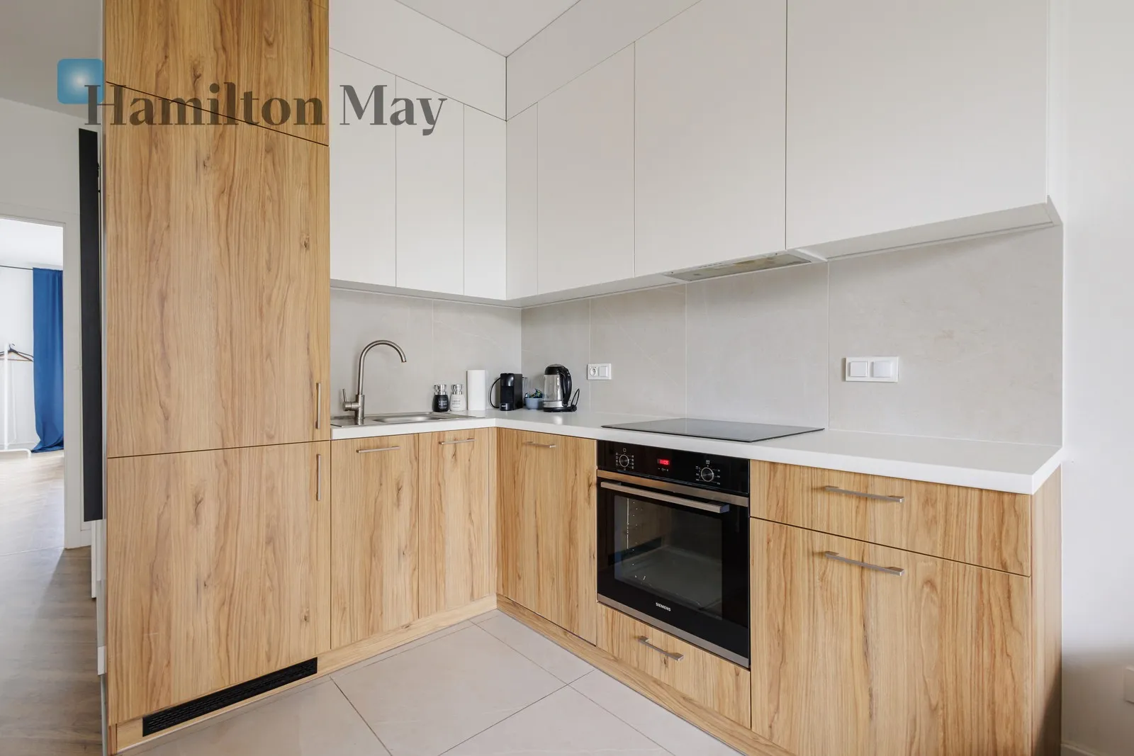 City: Warszawa Street: Mariana Zdziechowskiego Region: Mokotów Subregion: Ksawerów Distance to centre: 5.04 km Level: 2 Price: 5300 PLN Bedrooms: 2 Bathrooms: 1 - slider