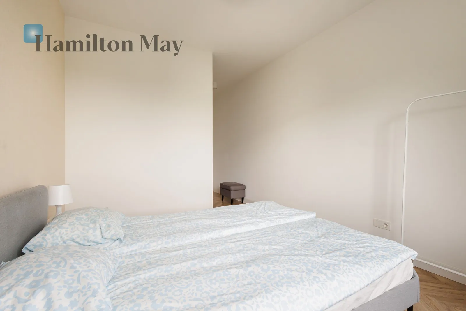 Region: Mokotów Subregion: Ksawerów Distance to centre: 5.04 km Level: 2 Price: 5300 PLN Bedrooms: 2 Bathrooms: 1 Size: 62m2 Price/m2: 85 PLN - slider