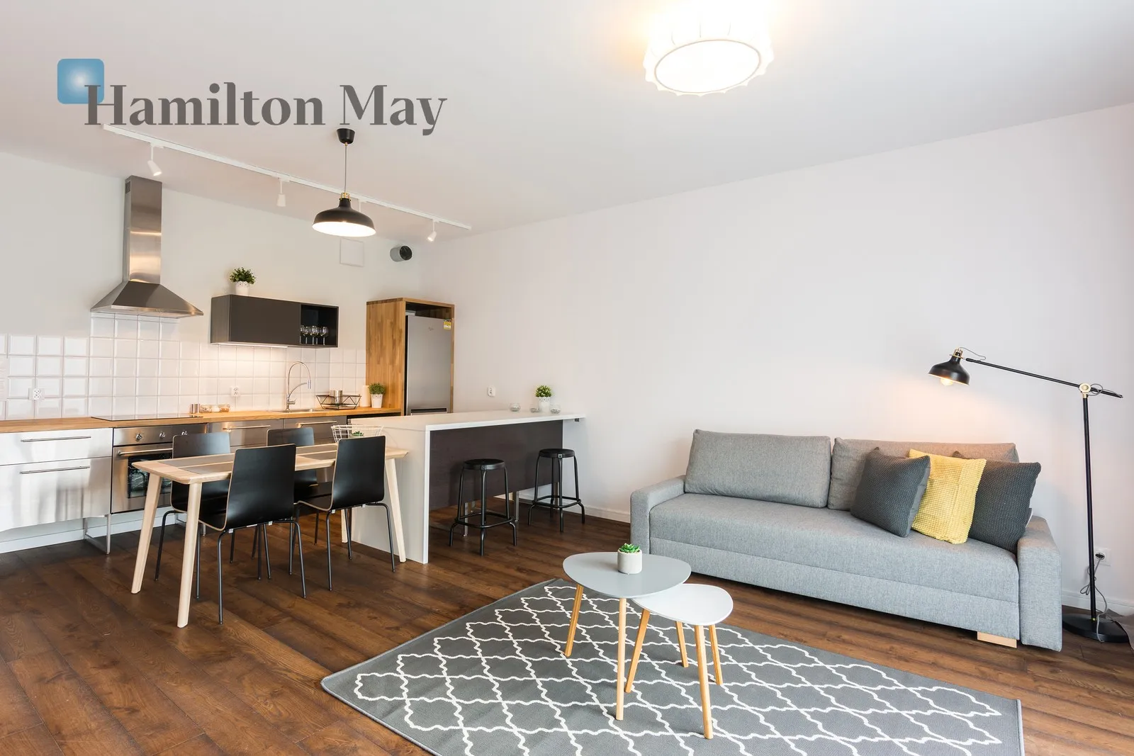 City: Kraków Street: Rakowicka Region: Stare Miasto Distance to centre: 1.44 km Level: 4 Price: 1756080 PLN Bedrooms: 2 Bathrooms: 1 Size: 73.17m2 - slider