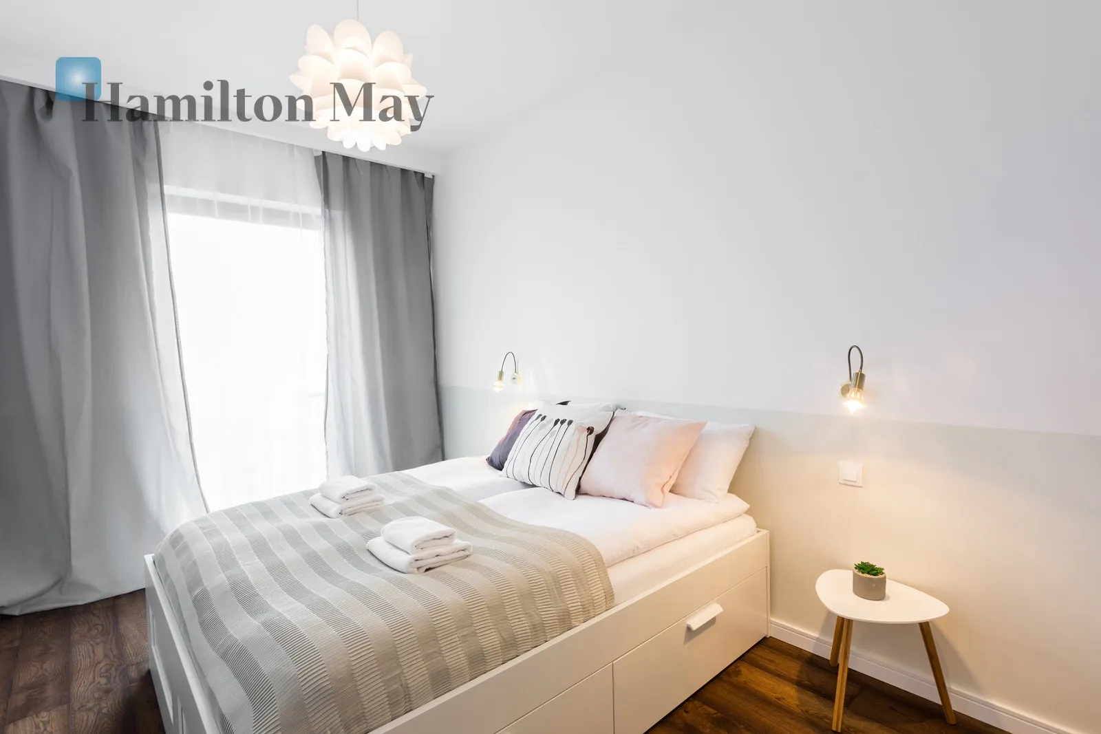 Street: Rakowicka Region: Stare Miasto Distance to centre: 1.44 km Level: 4 Price: 1756080 PLN Bedrooms: 2 Bathrooms: 1 - slider