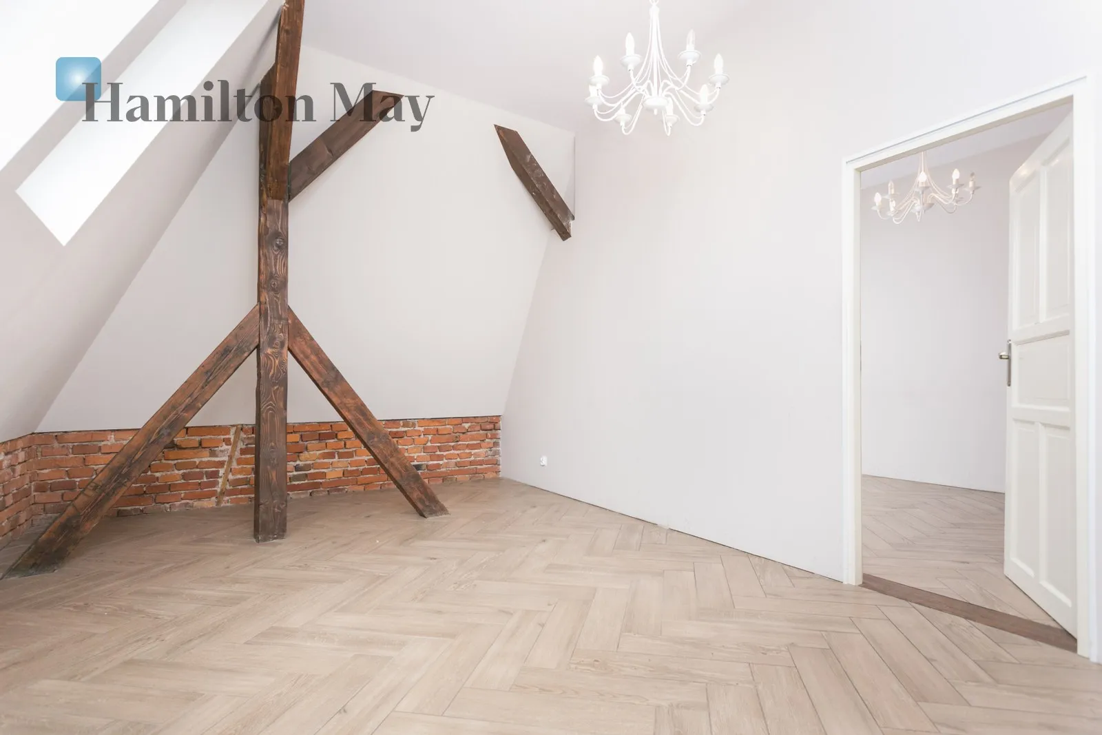 Street: Zduńska Region: Dębniki Distance to centre: 1.33 km Level: 2 Price: 7000 PLN Bedrooms: null Bathrooms: null Plot size: nullm2 Layout: none Price/m2: 58 PLN - slider