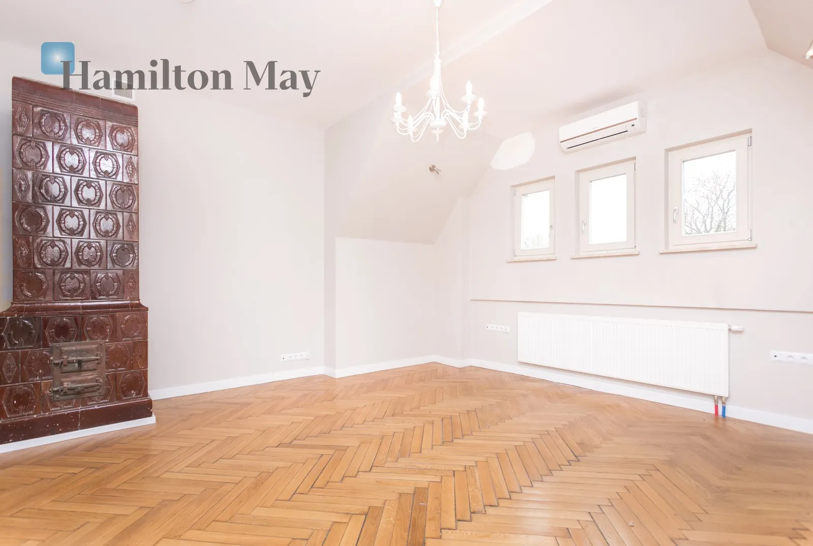 Street: Zduńska Region: Dębniki Distance to centre: 1.33 km Level: 2 Price: 7000 PLN Bedrooms: null Bathrooms: null Plot size: nullm2 - slider
