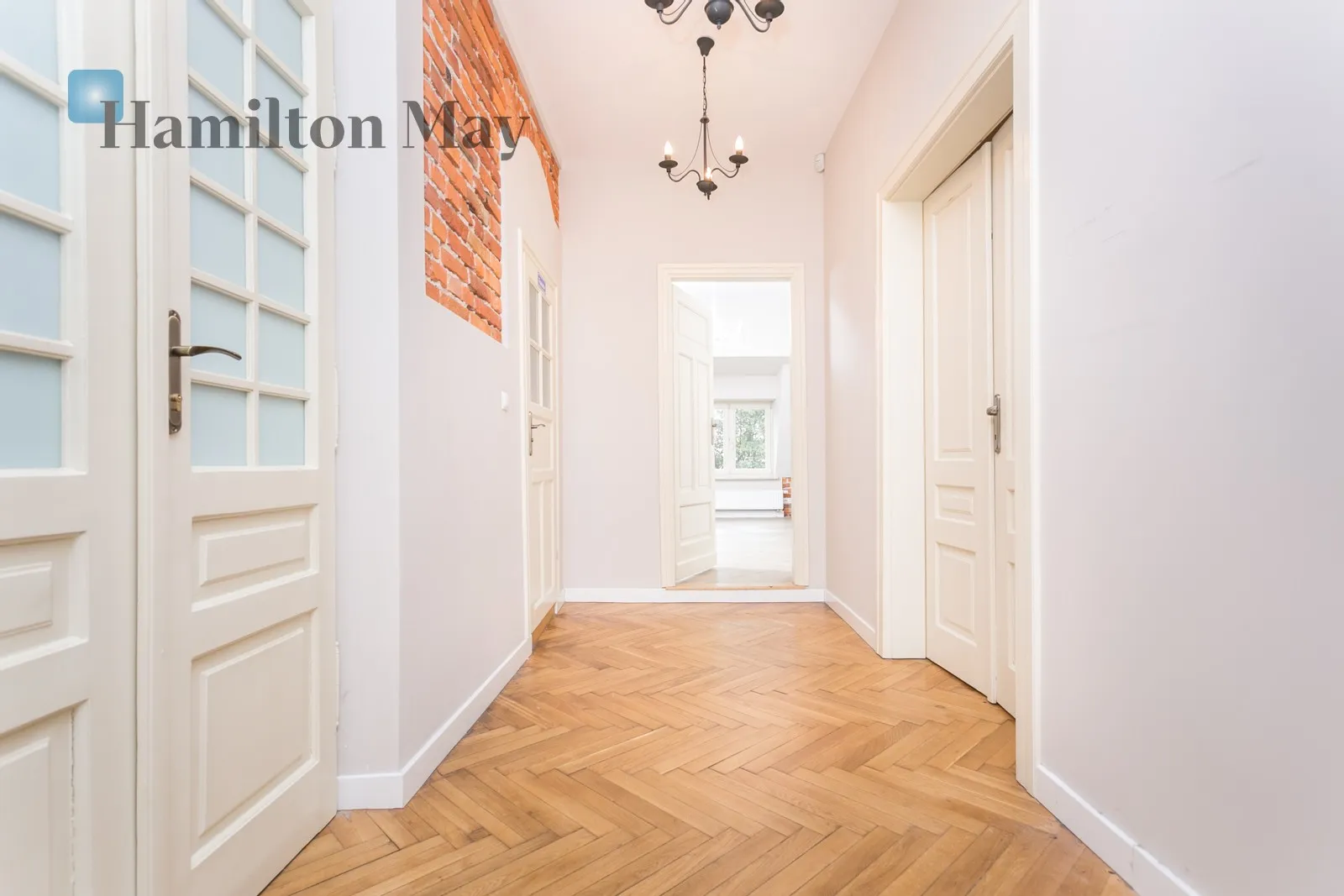 City: Kraków Street: Zduńska Region: Dębniki Distance to centre: 1.33 km Level: 2 Price: 7000 PLN - slider