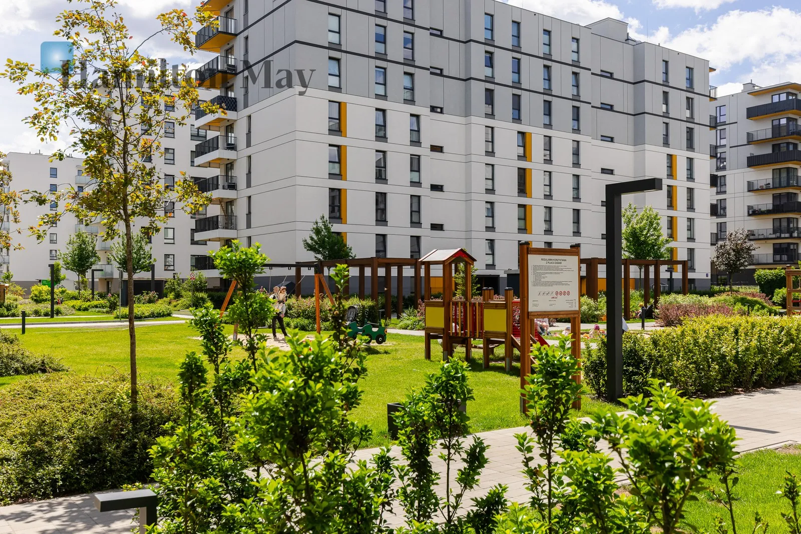 Street: Giserska Region: Ursus Subregion: Szamoty Distance to centre: 8.99 km Level: 6 Price: 4700 PLN - slider