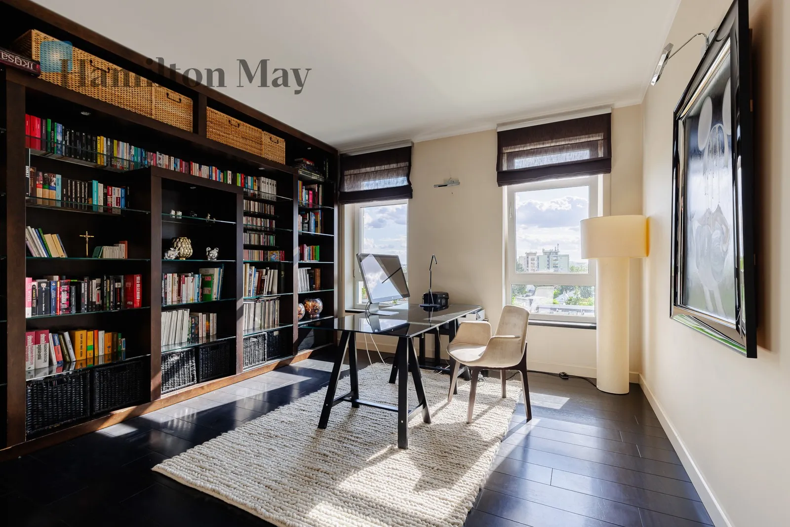 Comfortable penthouse with a view of the Warsaw skyline - slider
