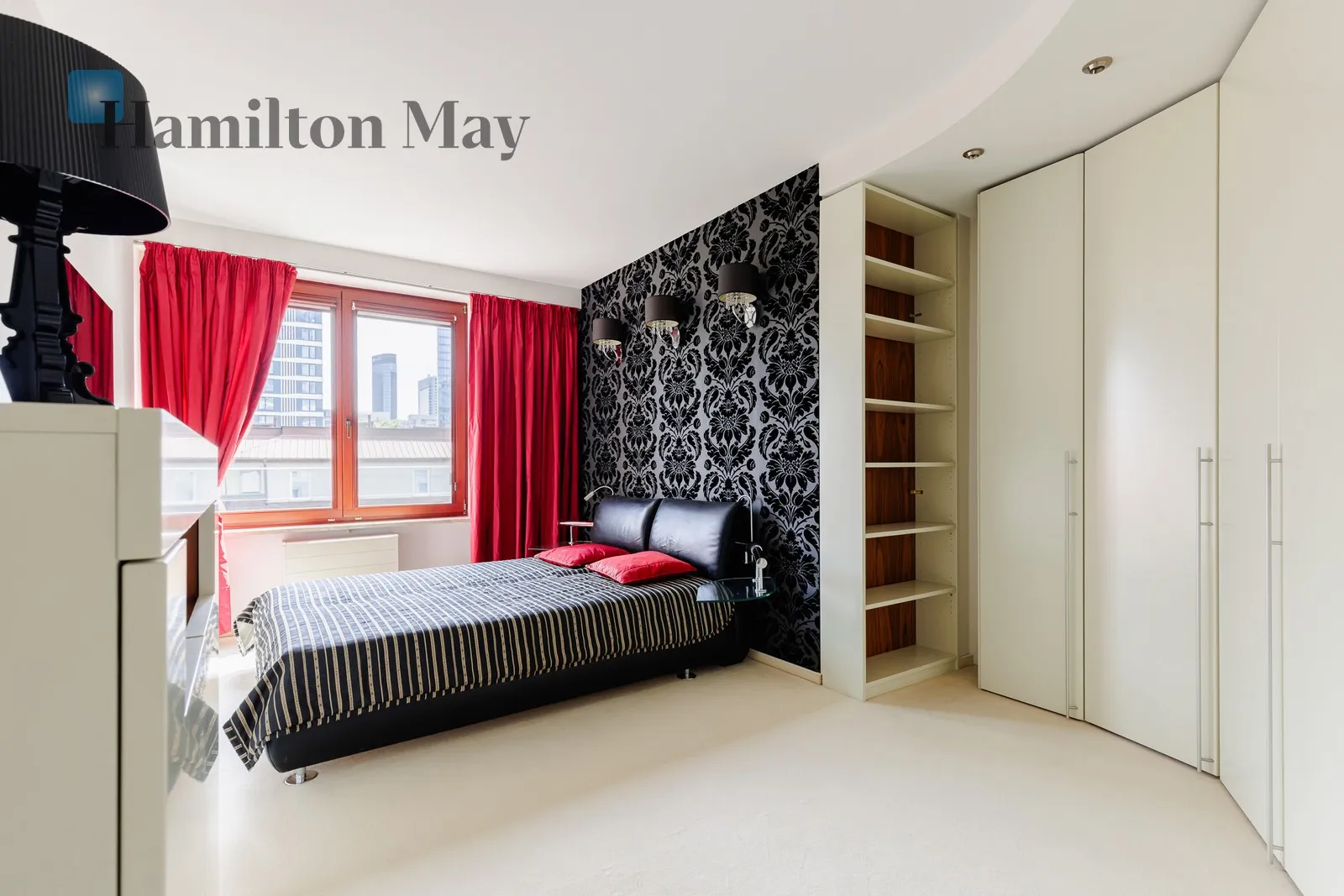 Wyjątkowy apartament tuż przy Placu Europejskim - slider