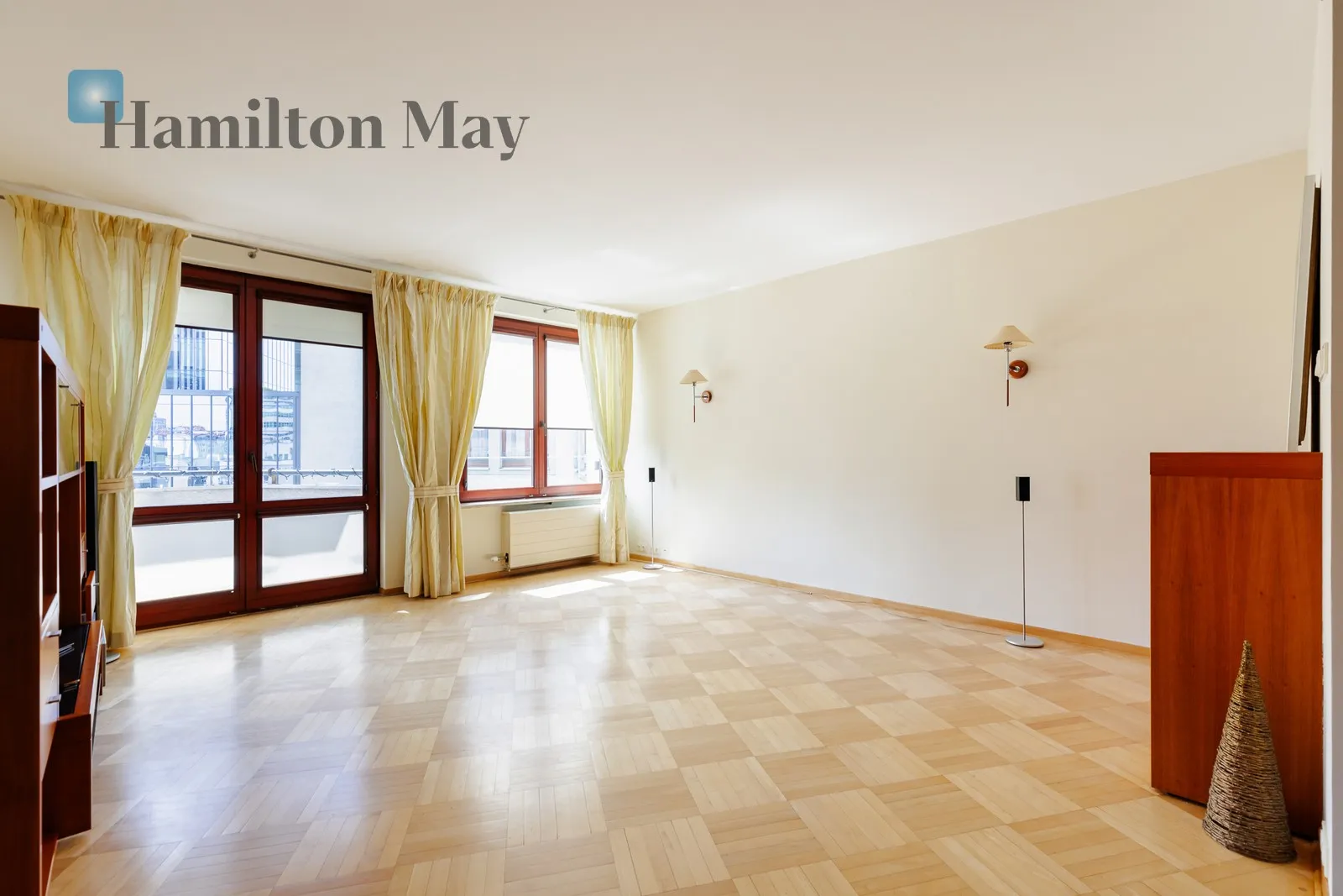 Wyjątkowy apartament tuż przy Placu Europejskim - slider