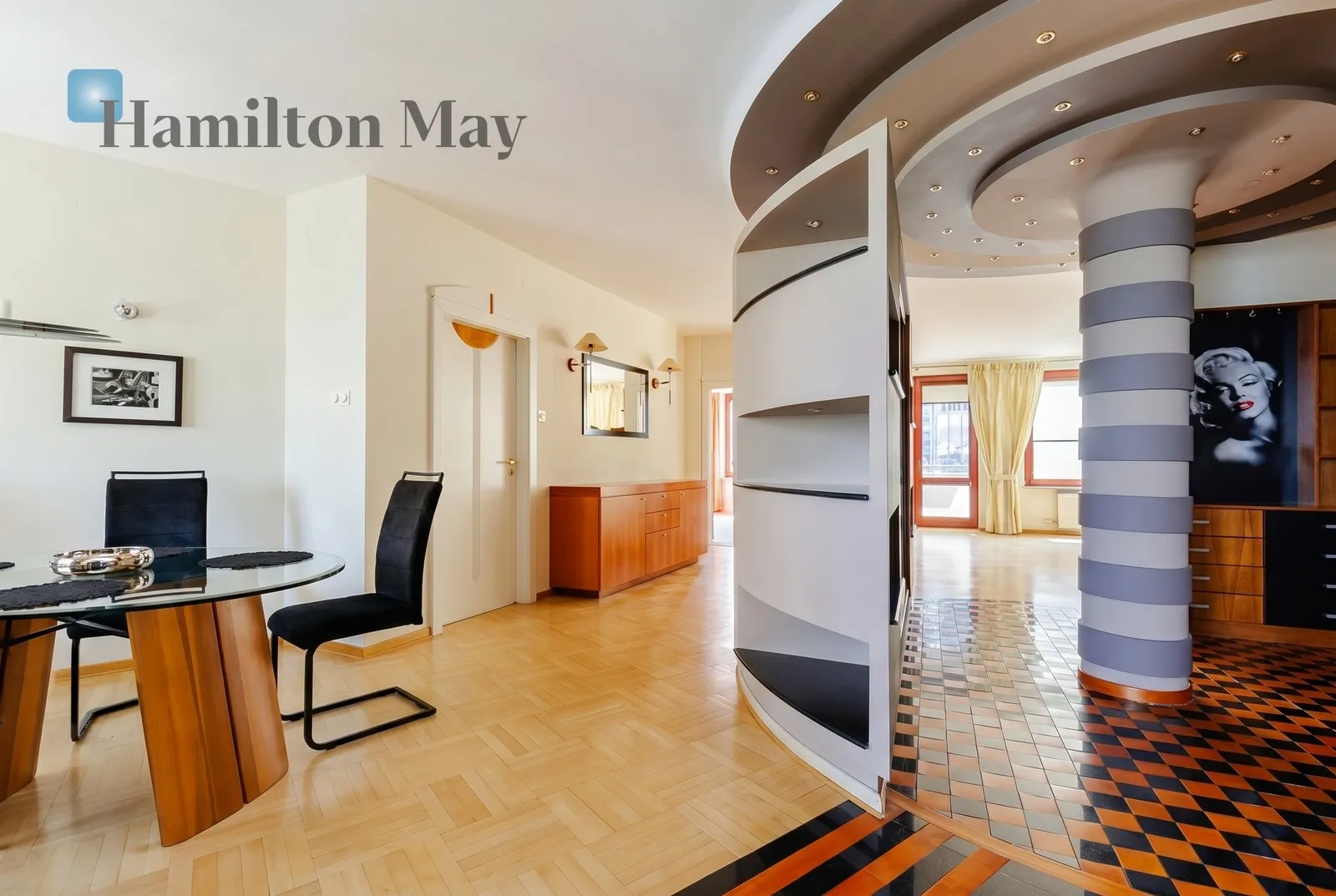 Wyjątkowy apartament tuż przy Placu Europejskim - slider