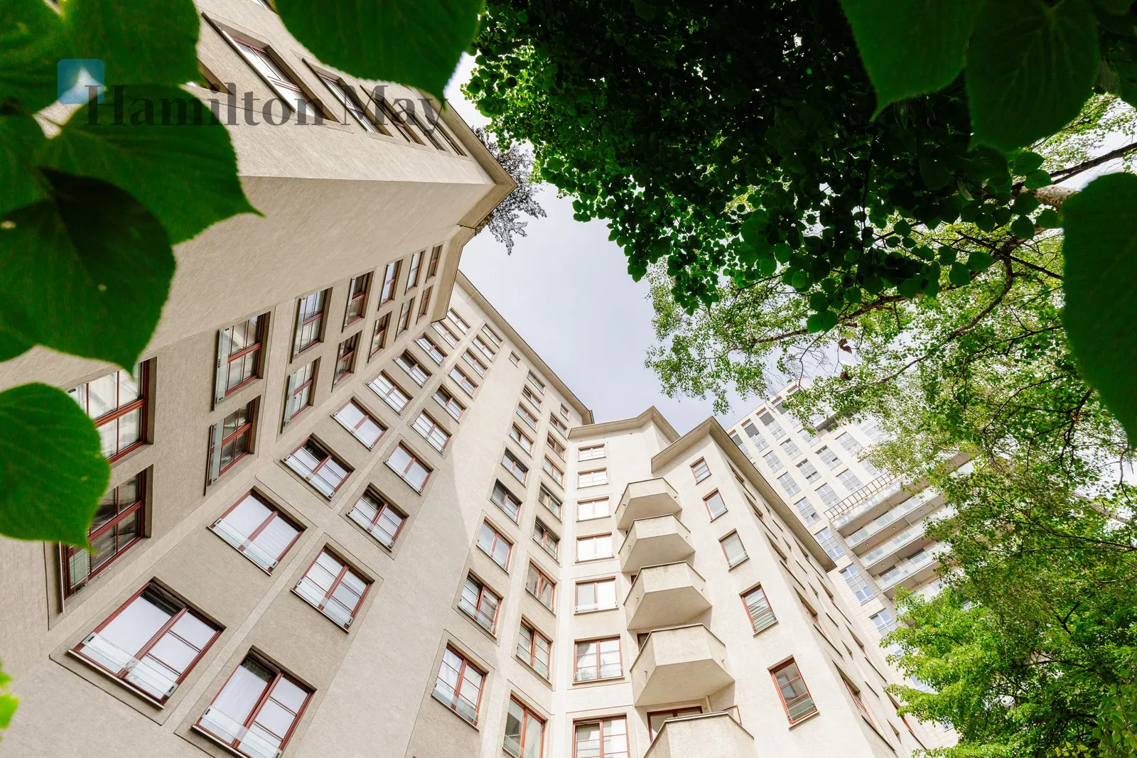 Wyjątkowy apartament tuż przy Placu Europejskim - slider