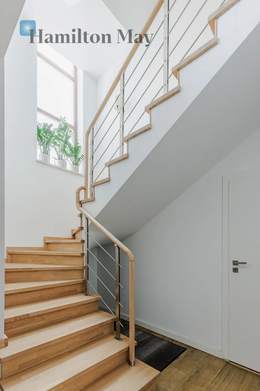Plot size: 600m2 Price/m2: 57 PLN - slider