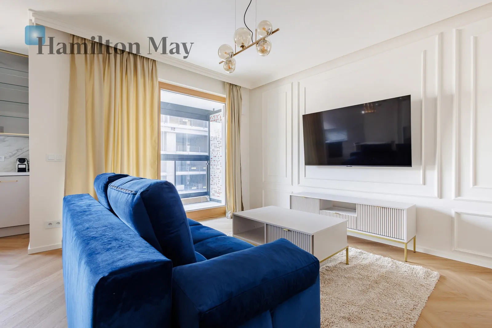 Street: Prosta Region: Wola Distance to centre: 1.99 km Level: 6 Price: 5000 PLN Bedrooms: 1 Bathrooms: 1 Size: 45m2 - slider