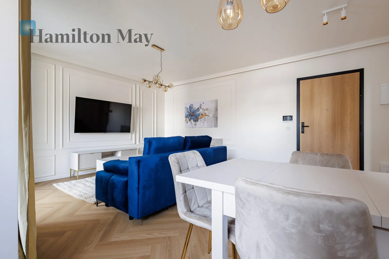 Street: Prosta Region: Wola Distance to centre: 1.99 km Level: 6 Price: 5000 PLN Bedrooms: 1 Bathrooms: 1 - slider