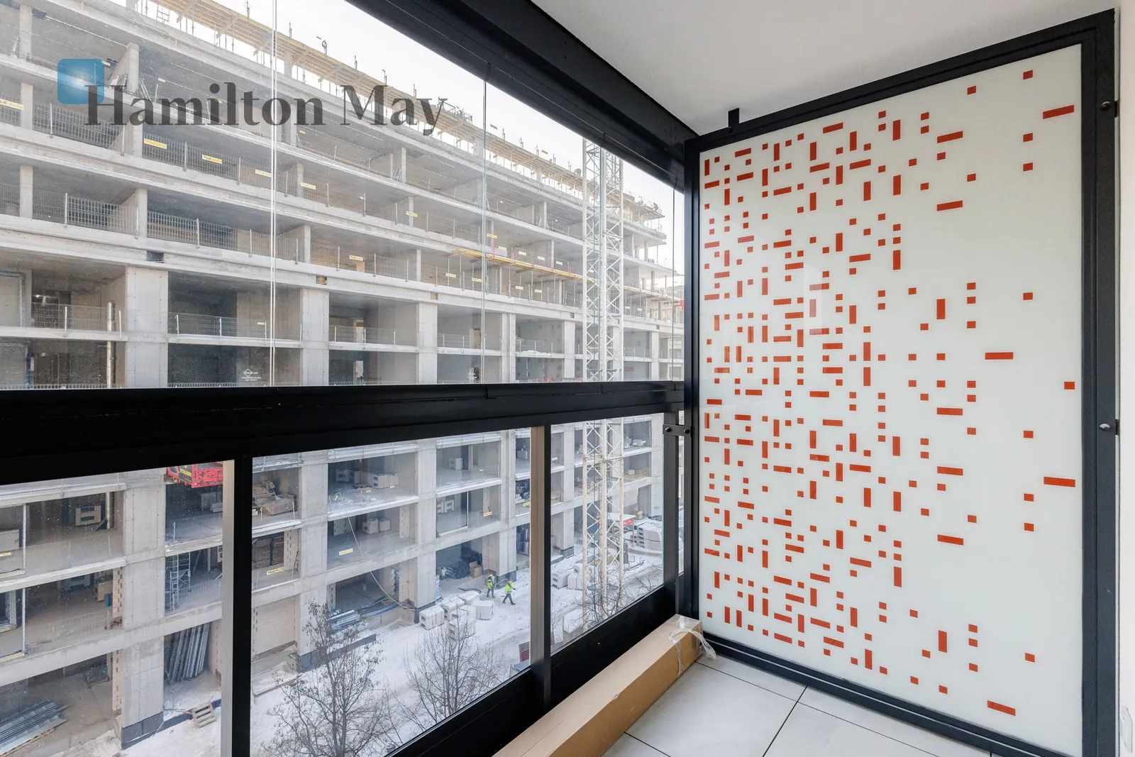 Distance to centre: 1.99 km Level: 6 Price: 5000 PLN Bedrooms: 1 Bathrooms: 1 Size: 45m2 - slider