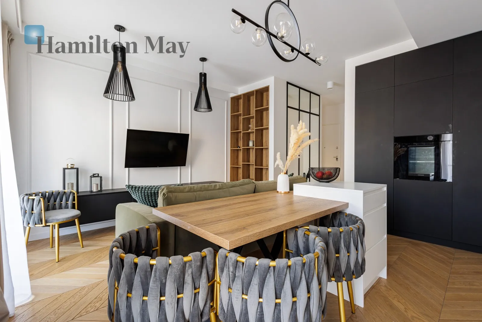 Street: Jana Kazimierza Region: Wola Subregion: Odolany Distance to centre: 5.02 km Level: 3 Price: 6000 PLN Bedrooms: 2 Bathrooms: 1 Size: 65m2 - slider