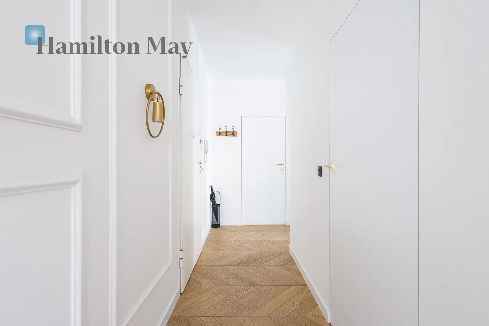 Region: Wola Subregion: Odolany Distance to centre: 5.02 km Level: 3 Price: 6000 PLN Bedrooms: 2 Bathrooms: 1 - slider