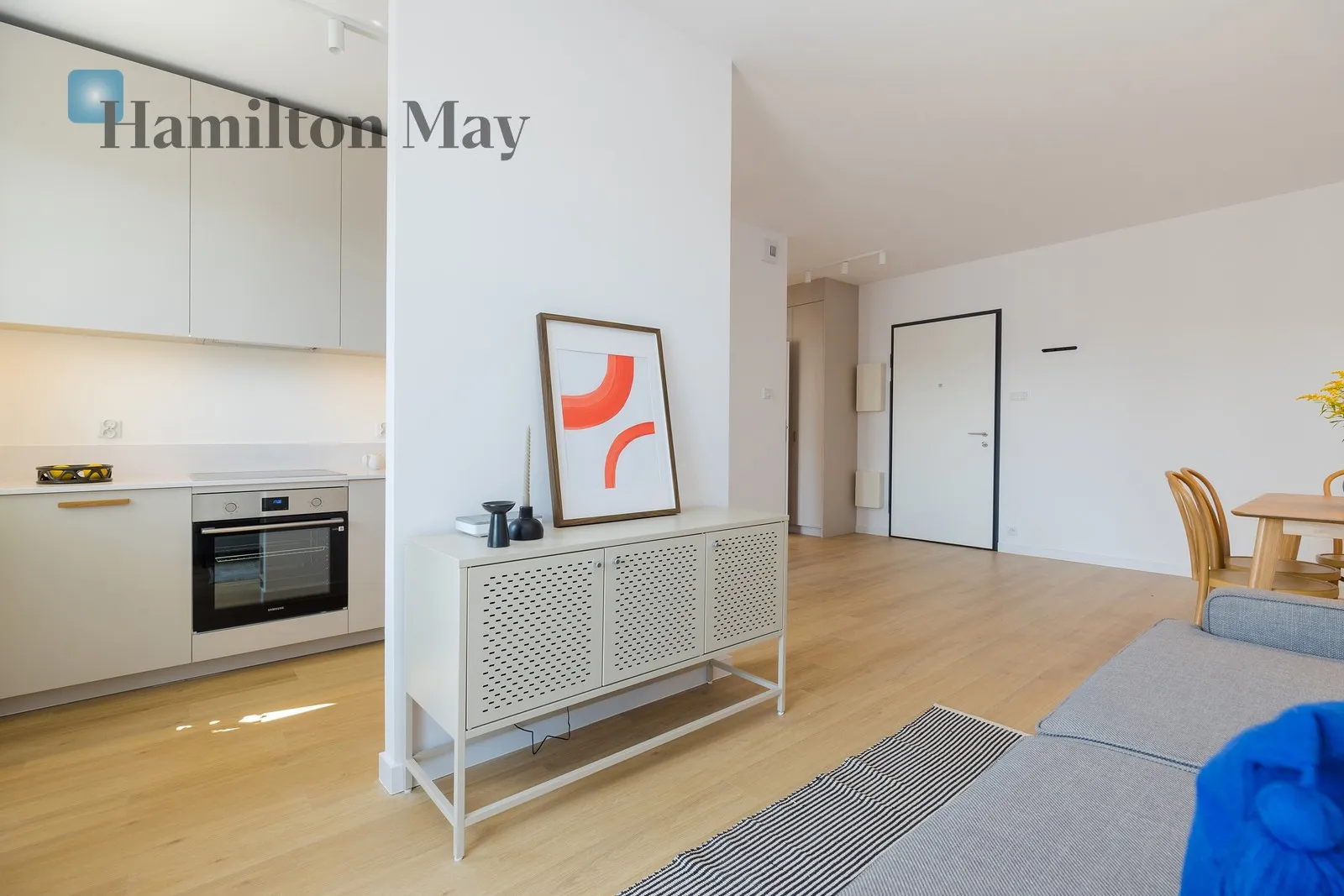 Street: Myśliwska Region: Podgórze Subregion: Płaszów Distance to centre: 4.69 km Level: 5 Price: 819000 PLN Bedrooms: 1 Bathrooms: 1 - slider