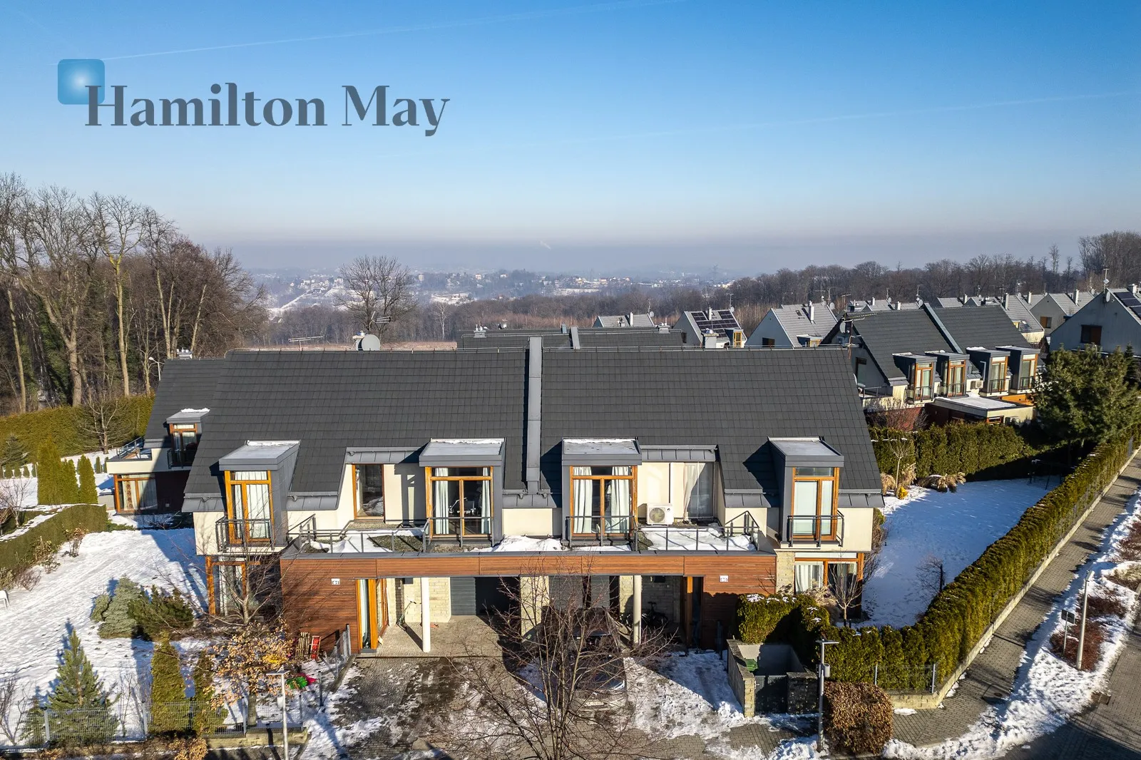 An elegant, comfortable semi-detached house on Parkowe Wzgórze in Mogilany - slider