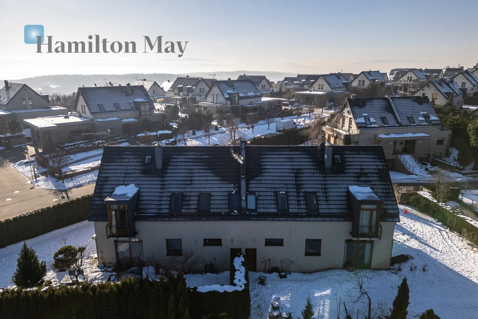 An elegant, comfortable semi-detached house on Parkowe Wzgórze in Mogilany - slider