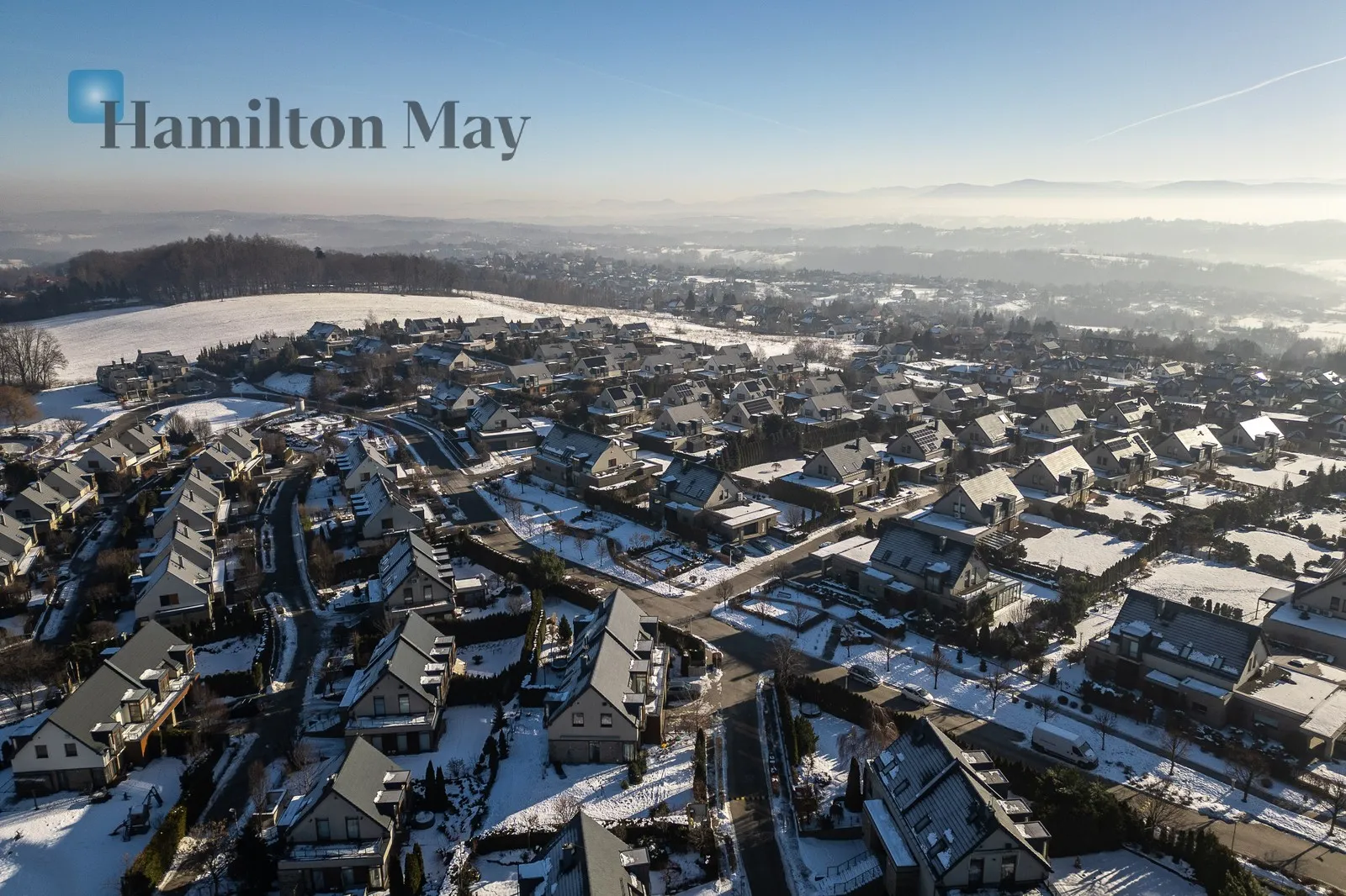 An elegant, comfortable semi-detached house on Parkowe Wzgórze in Mogilany - slider