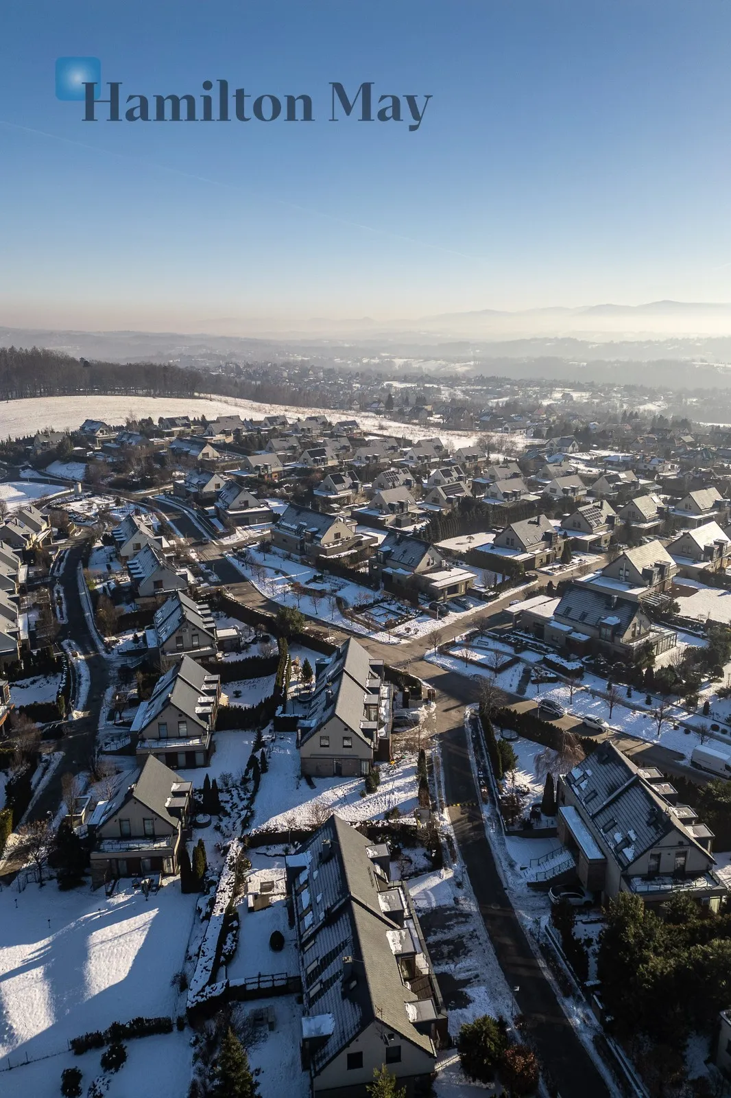 An elegant, comfortable semi-detached house on Parkowe Wzgórze in Mogilany - slider