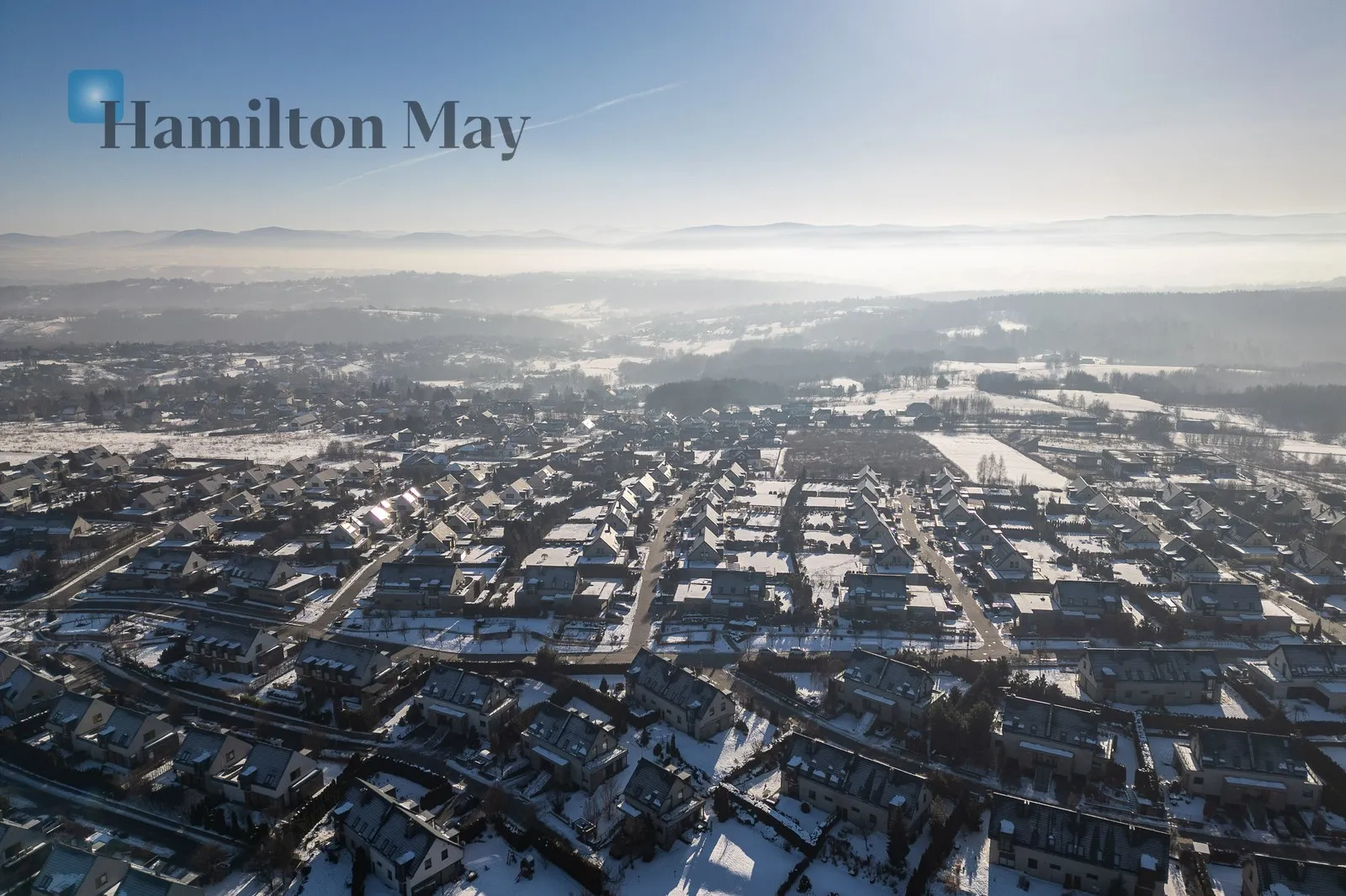 An elegant, comfortable semi-detached house on Parkowe Wzgórze in Mogilany - slider