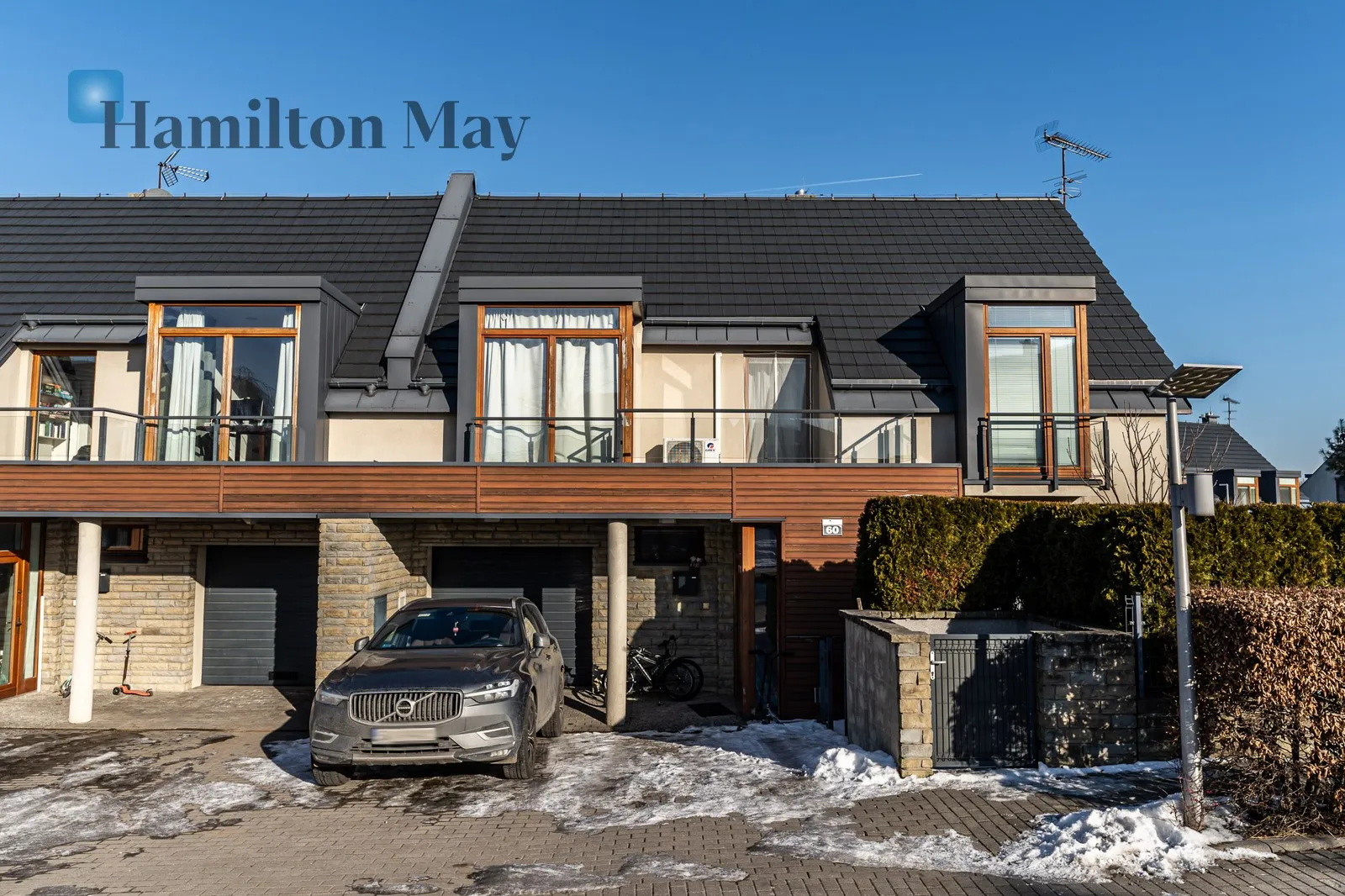 An elegant, comfortable semi-detached house on Parkowe Wzgórze in Mogilany - slider