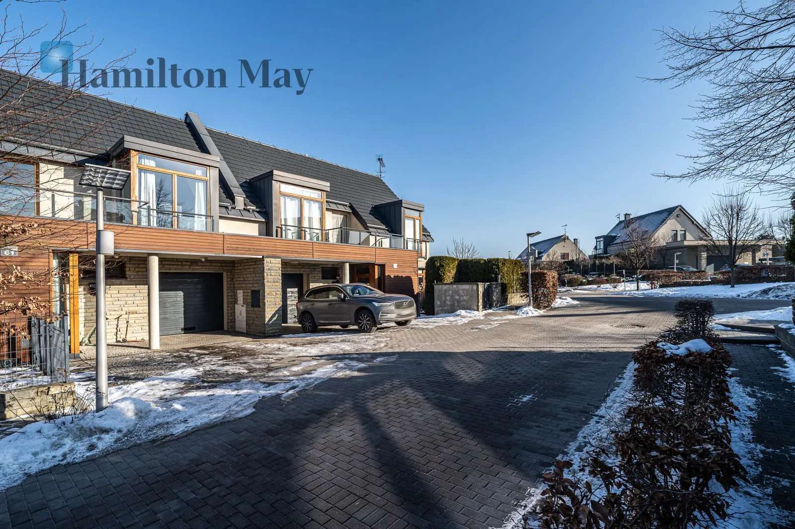 An elegant, comfortable semi-detached house on Parkowe Wzgórze in Mogilany - slider