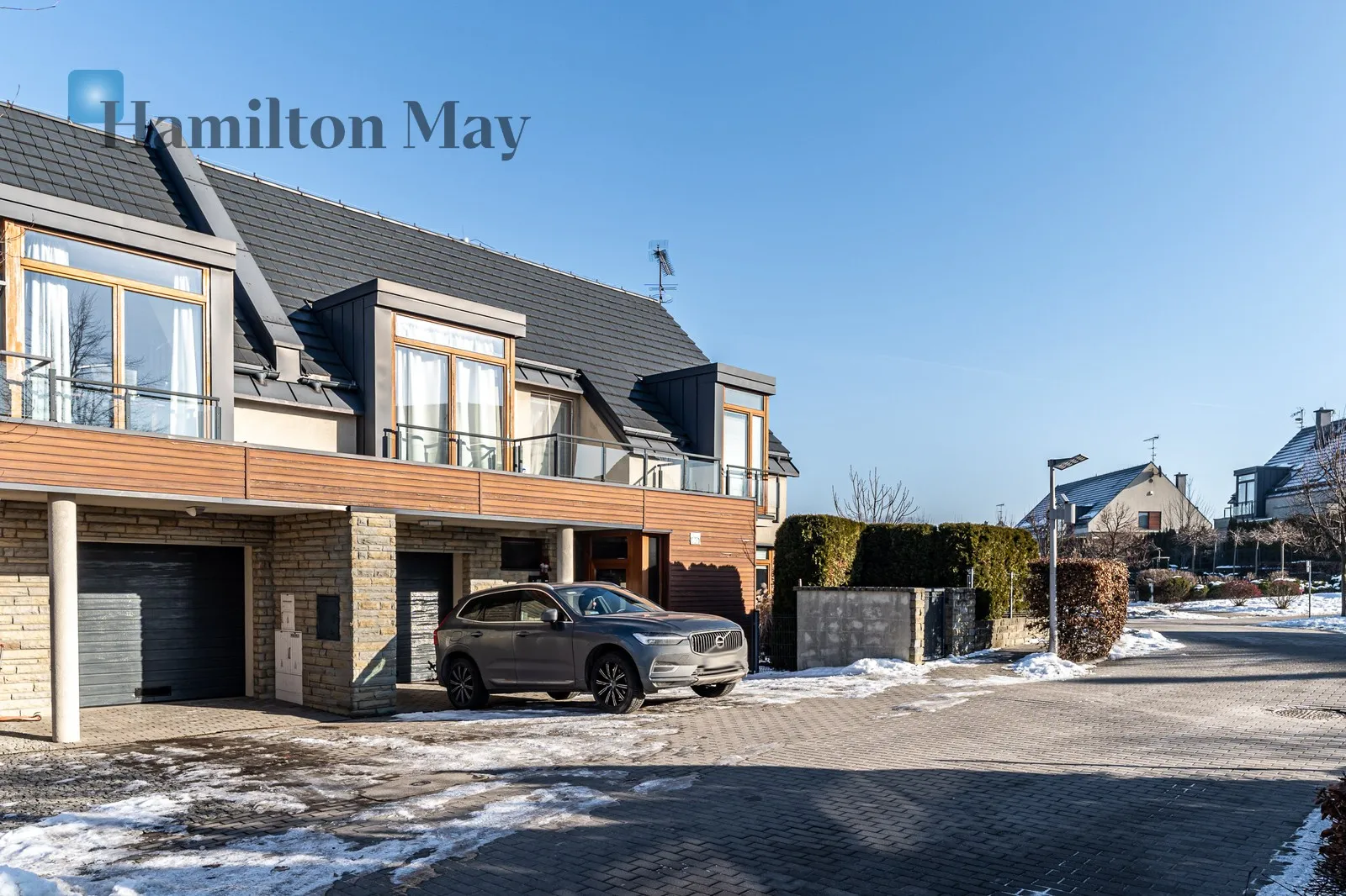 An elegant, comfortable semi-detached house on Parkowe Wzgórze in Mogilany - slider