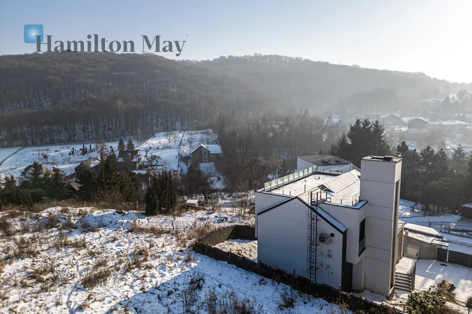 Region: Zwierzyniec Subregion: Wola Justowska Distance to centre: 6.85 km Price: 5950000 PLN Bedrooms: 4 Bathrooms: 3 - slider