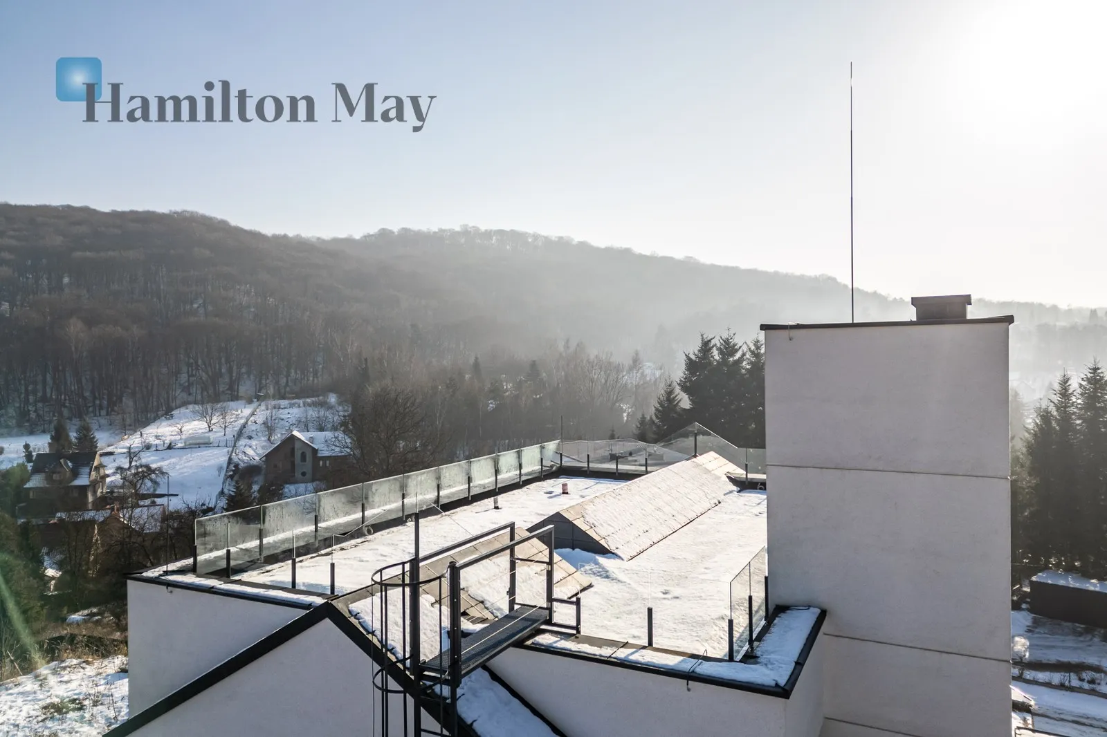 Street: Przyszłości Region: Zwierzyniec Subregion: Wola Justowska Distance to centre: 6.85 km Price: 5950000 PLN Bedrooms: 4 Bathrooms: 3 - slider