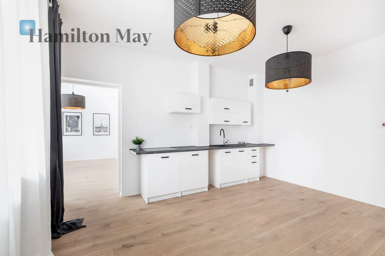 Street: Jerzego Szablowskiego Region: Bronowice Subregion: Bronowice Małe Distance to centre: 3.64 km Price: 590000 PLN Bedrooms: 1 Bathrooms: 1 Size: 40m2 Price/m2: 14750 PLN - slider