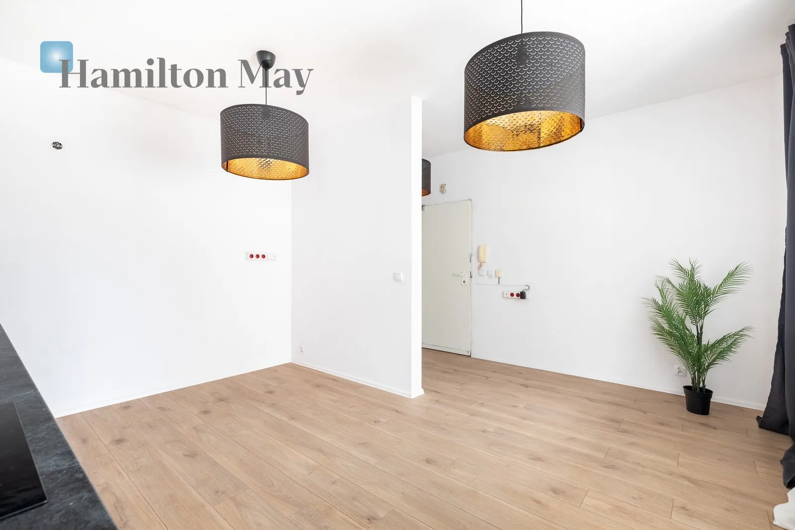 Region: Bronowice Subregion: Bronowice Małe Distance to centre: 3.64 km Price: 590000 PLN Bedrooms: 1 Bathrooms: 1 Size: 40m2 - slider