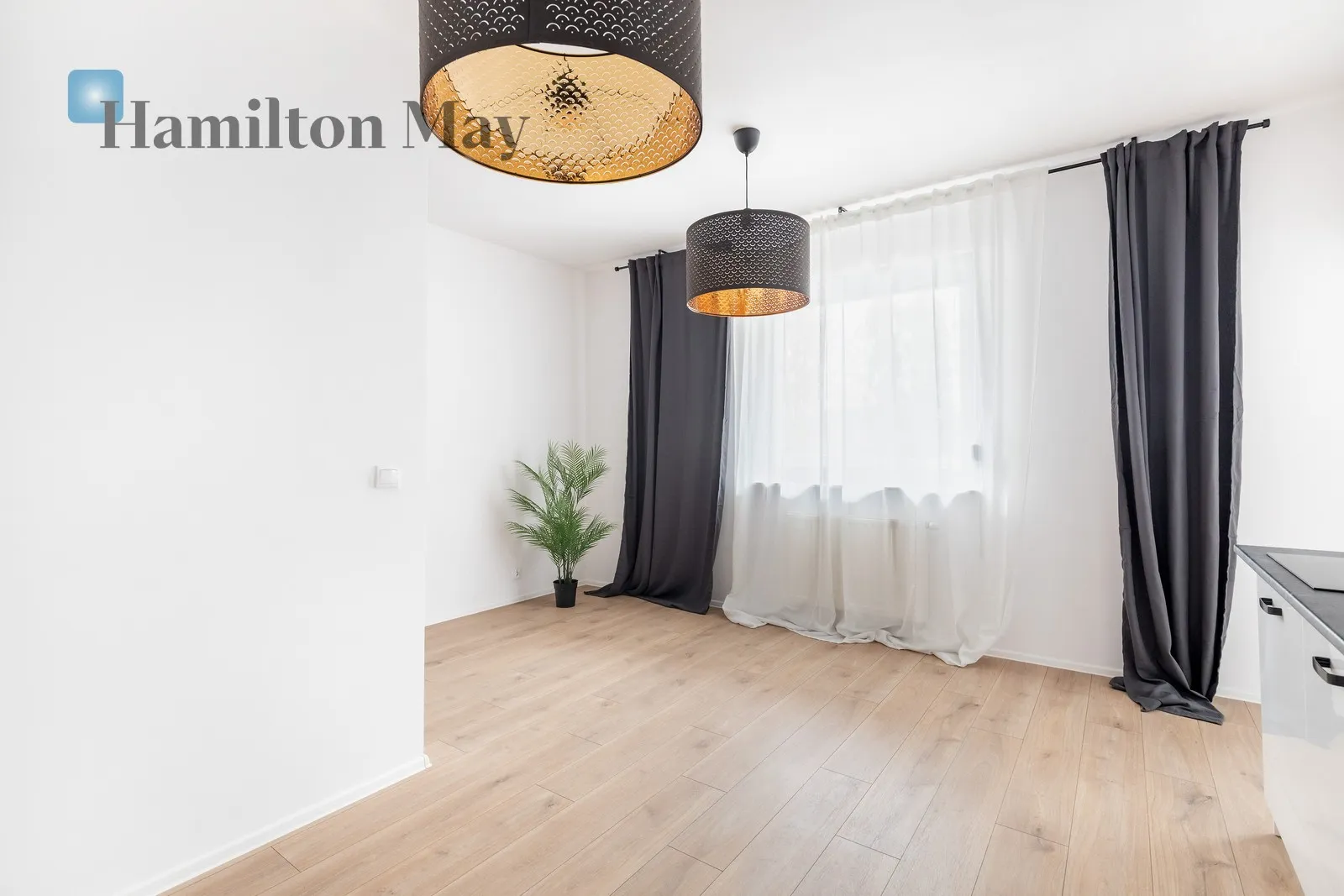 Subregion: Bronowice Małe Distance to centre: 3.64 km Price: 590000 PLN Bedrooms: 1 Bathrooms: 1 Size: 40m2 Price/m2: 14750 PLN - slider