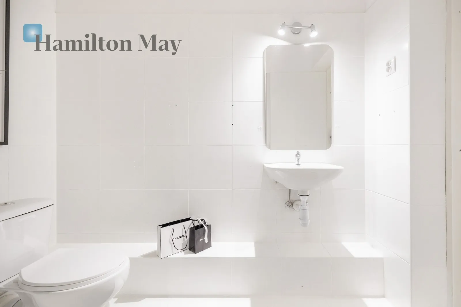 Region: Bronowice Subregion: Bronowice Małe Distance to centre: 3.64 km Price: 590000 PLN Bedrooms: 1 - slider