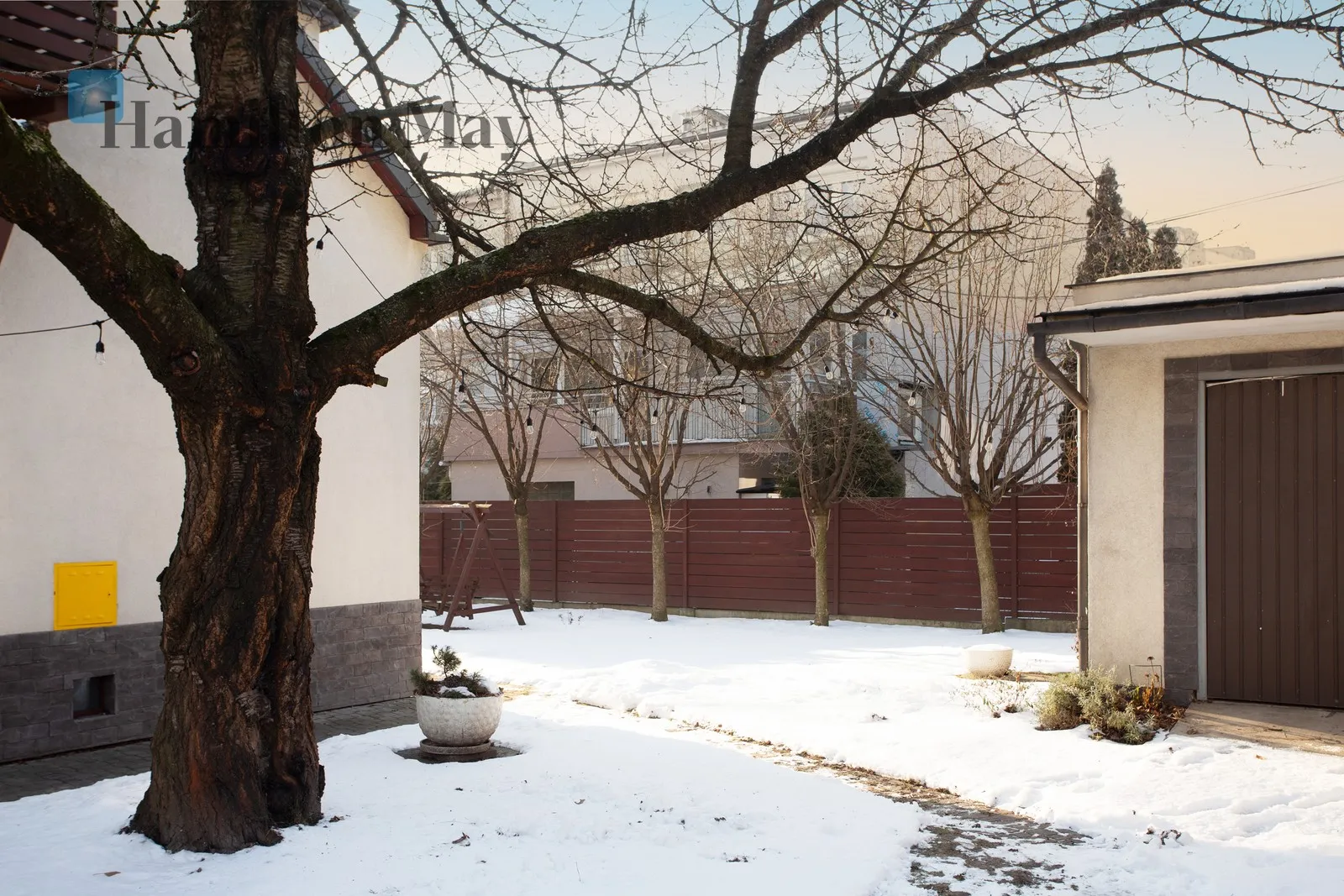 Стильний будинок у тихій частині Кракова - slider