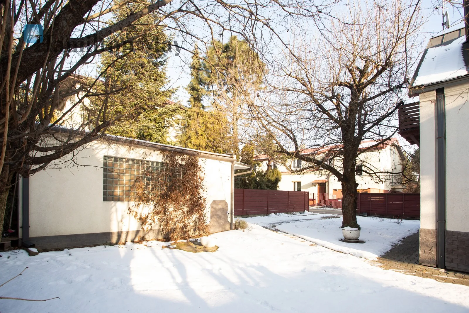 Стильний будинок у тихій частині Кракова - slider