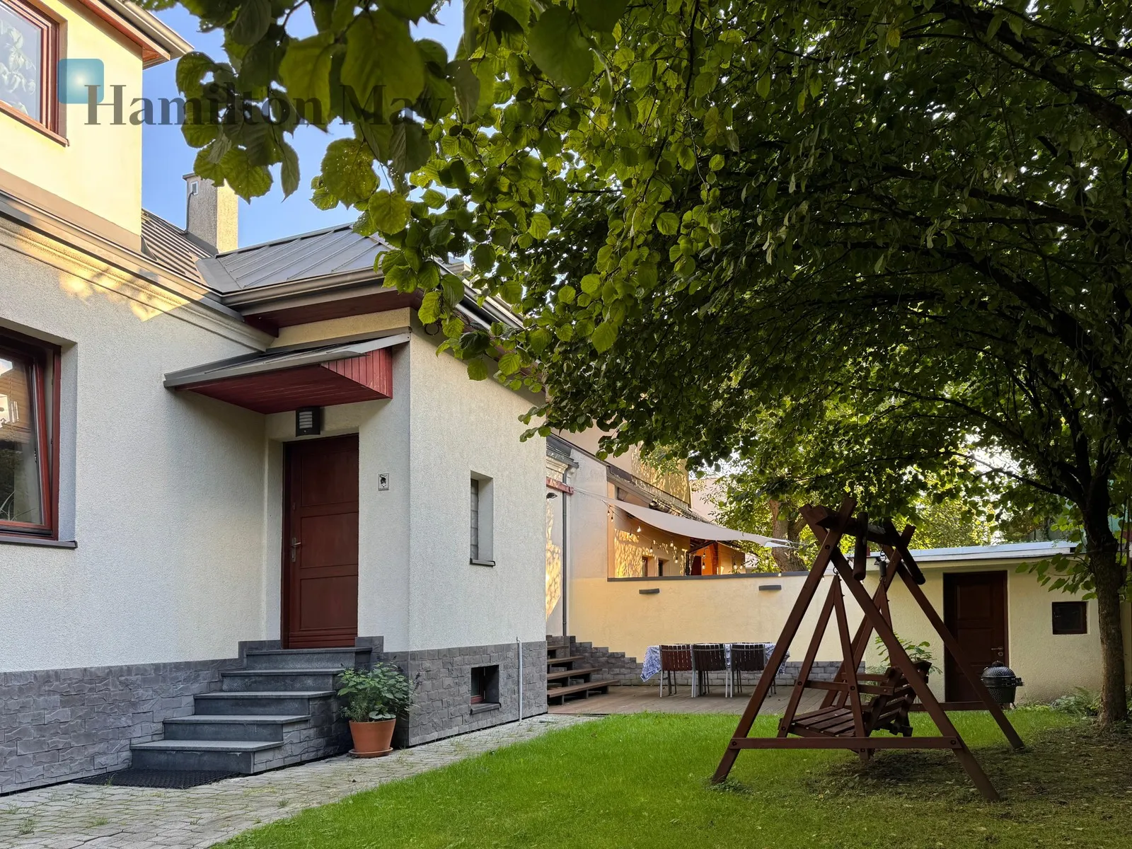 Bathrooms: 3 Plot size: 420m2 - slider