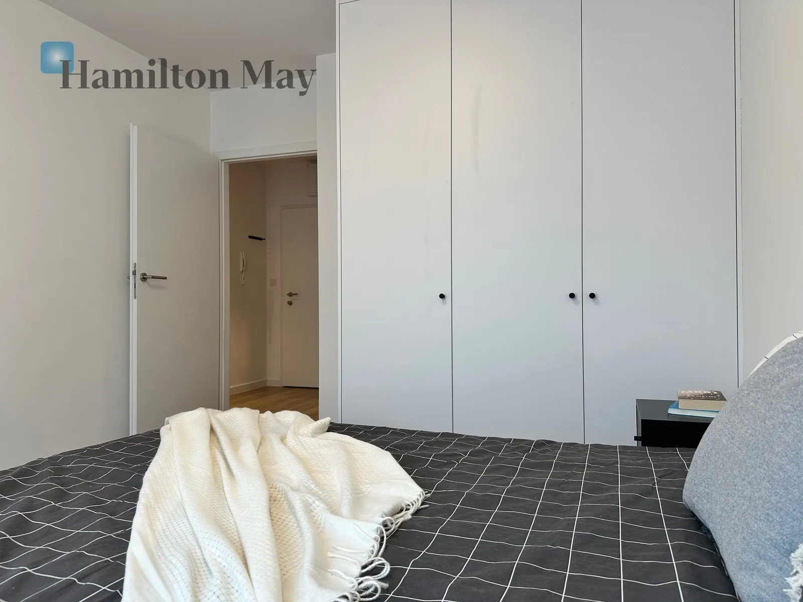 Distance to centre: 6.51 km Level: 8 Price: 985000 PLN Bedrooms: 1 Bathrooms: 1 Size: 46.36m2 Price/m2: 21247 PLN - slider