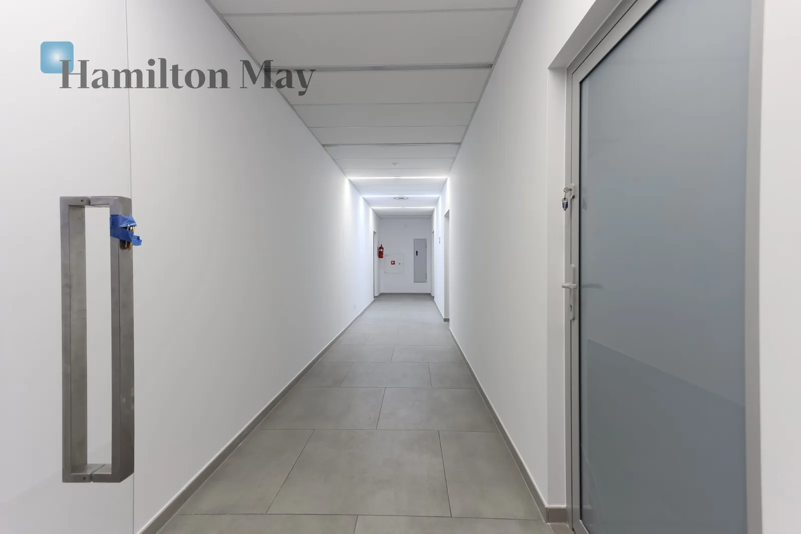 Street: Wałbrzyska Region: Krzyki Subregion: Klecina Distance to centre: 6.24 km Level: 3 Price: 45510 PLN Bedrooms: null Bathrooms: null Plot size: nullm2 Layout: null - slider