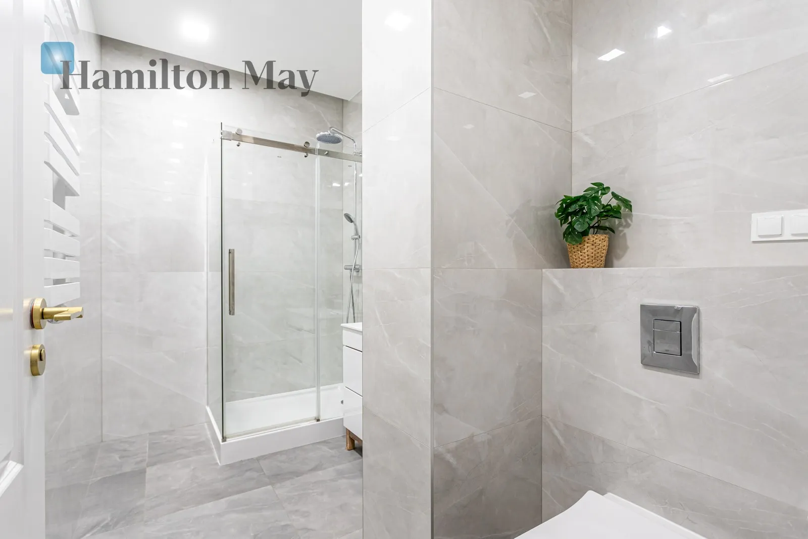 Region: Wilanów Subregion: Błonia Wilanowskie Distance to centre: 9.49 km Price: 2502732 PLN Bedrooms: 3 - slider