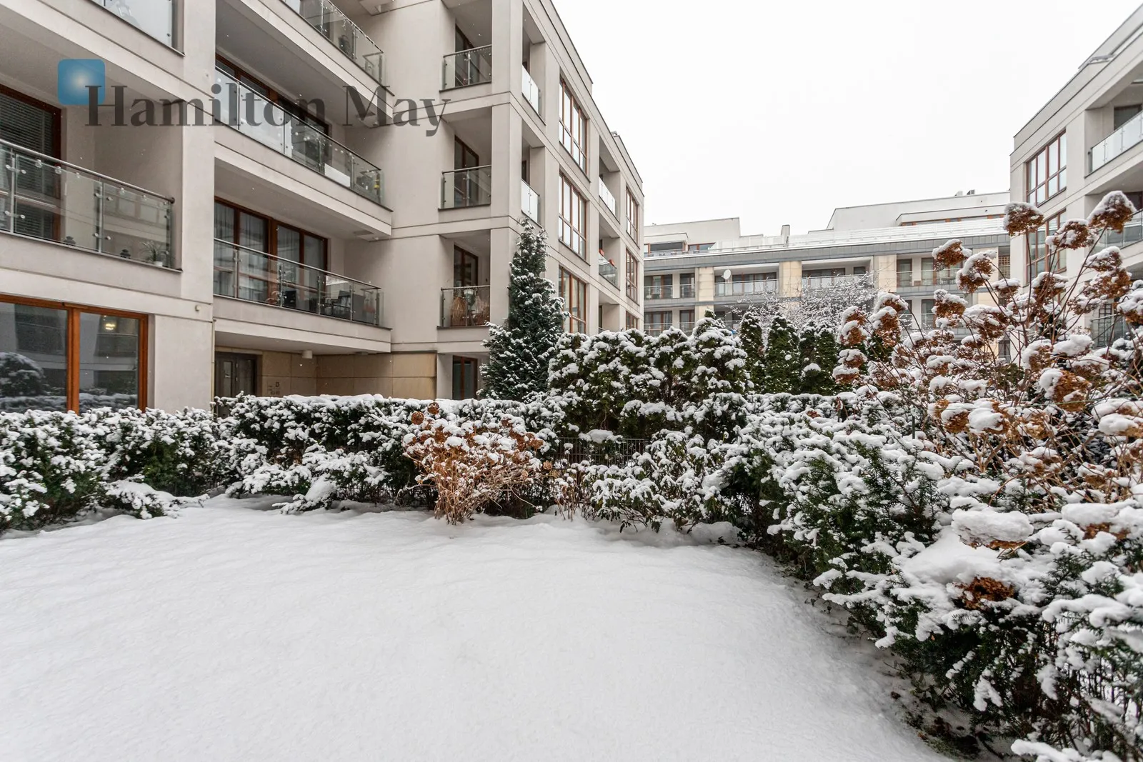 Bedrooms: 3 Bathrooms: null Size: 114.28m2 Price/m2: 21900 PLN - slider