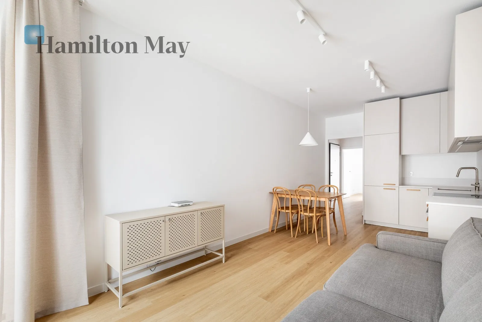 Bright and well-arranged 3 rooms | Terrace | Garden | Garage | Greenery around | 0% COMMISSION - slider