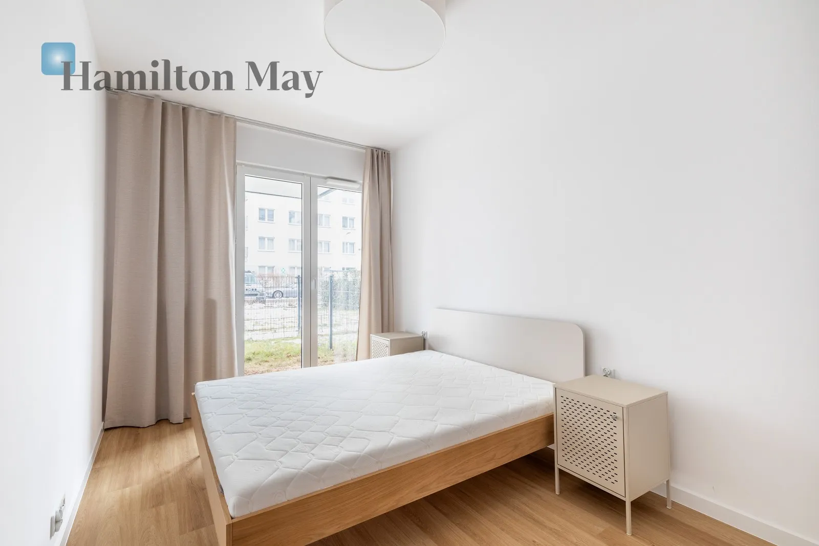 Bright and well-arranged 3 rooms | Terrace | Garden | Garage | Greenery around | 0% COMMISSION - slider