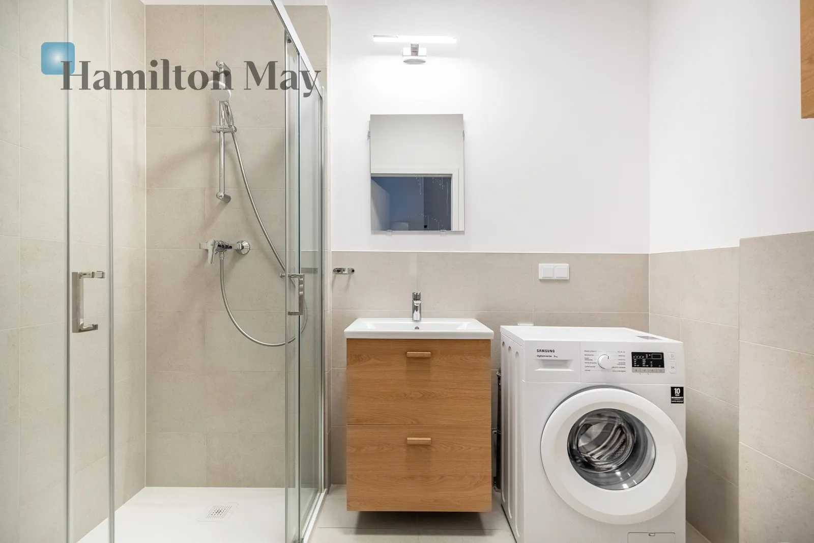 Bright and well-arranged 3 rooms | Terrace | Garden | Garage | Greenery around | 0% COMMISSION - slider