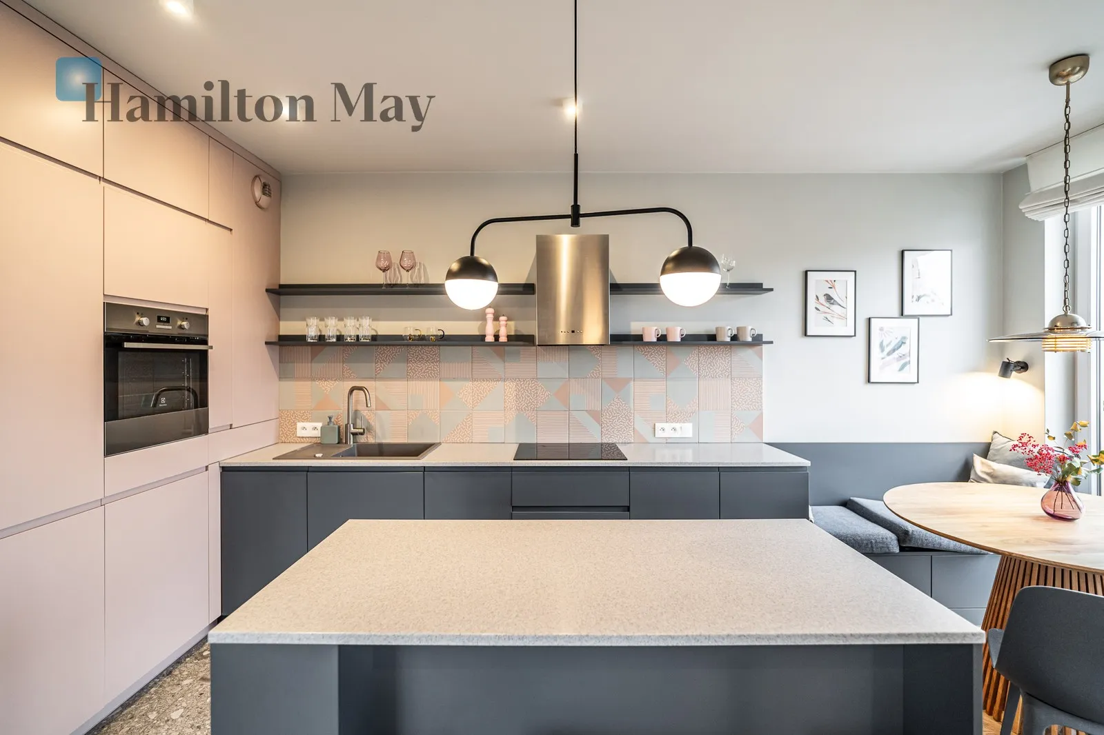 Modern apartment with loggia in NY Residence - slider