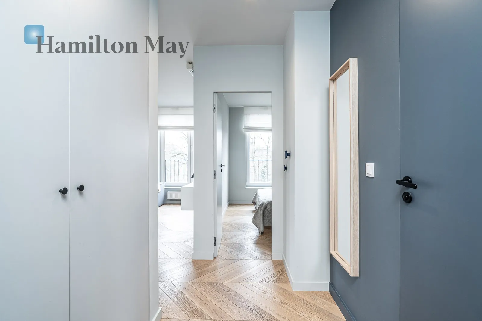 Modern apartment with loggia in NY Residence - slider