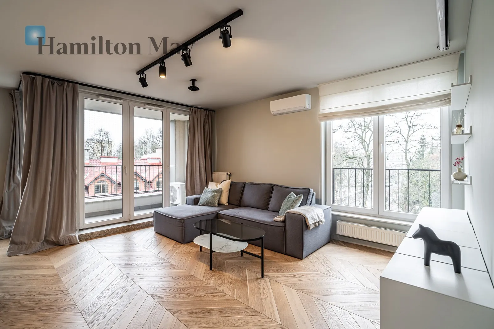 Modern apartment with loggia in NY Residence - slider