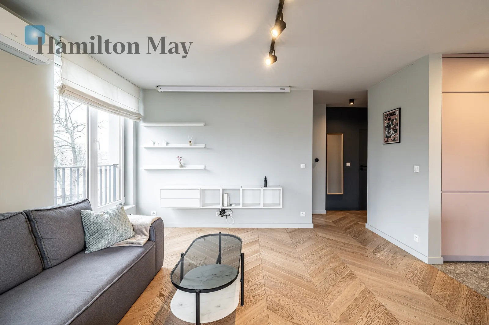 Modern apartment with loggia in NY Residence - slider