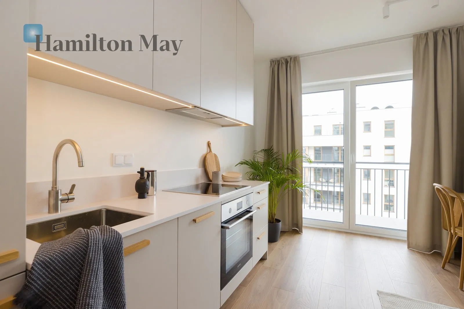 Region: Włochy Subregion: Raków Distance to centre: 5.73 km Level: 1 Price: 565000 PLN Bedrooms: 0 Bathrooms: 1 Size: 25m2 Price/m2: 22600 PLN - slider